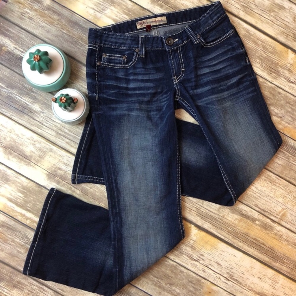 Dark Wash BKE Sabrina Jeans! Size 28